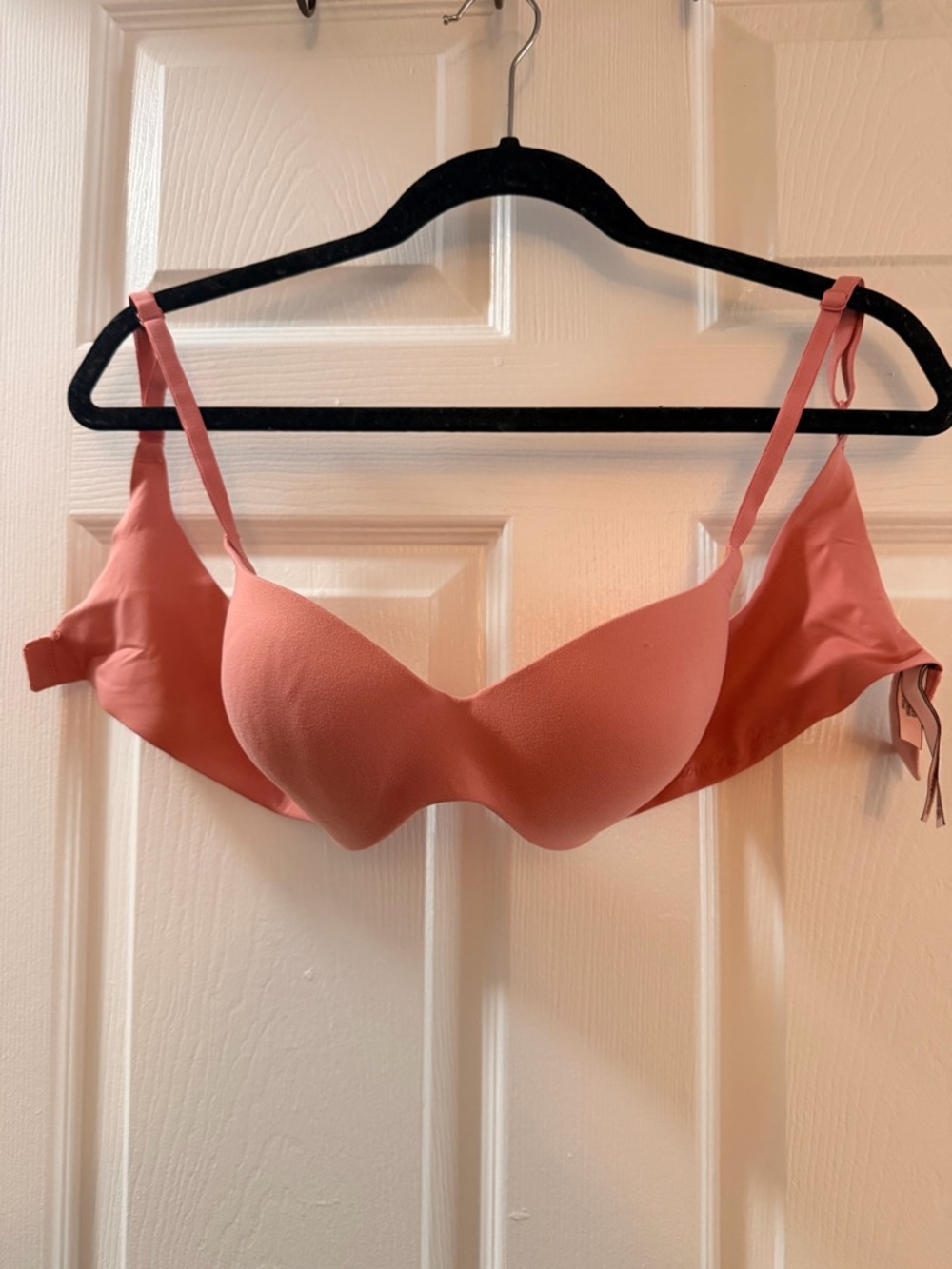 Victoria's Secret Coral-Pink Smooth T-Shirt Bra